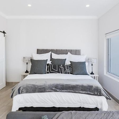 34.4 Degrees South Studio Apartment アグラス エクステリア 写真